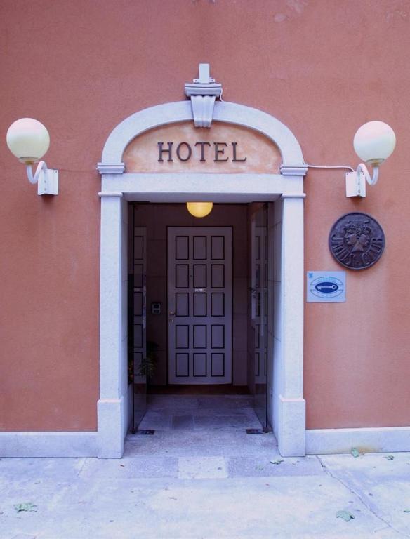 Doge Inn Ронки-дей-Леджонари Экстерьер фото